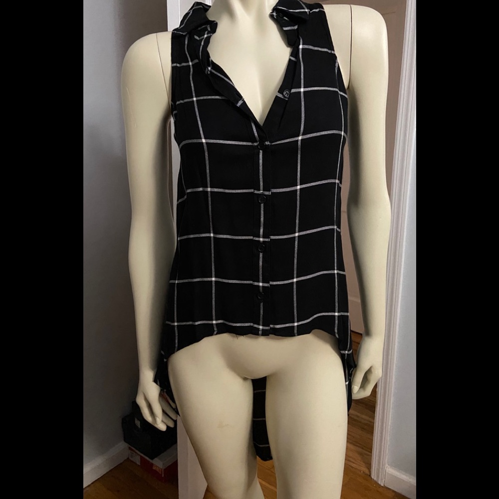 NWT Material Girl button down top size XXS